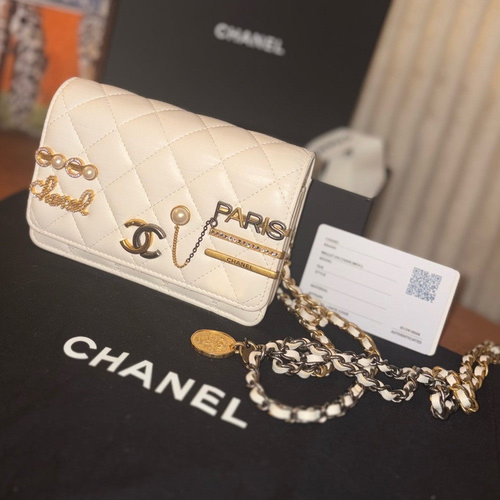 Chanel Paris Coco Runway Wallet On Chain White Lambskin WOC Full Set - Picture 2 of 14